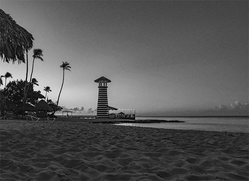 8-heart-of-pioneer-faro-dominicus-atardecer-bn